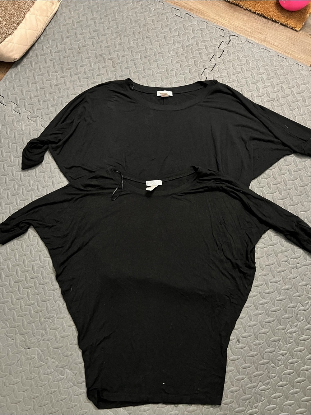 Toska batwing black  top large and small